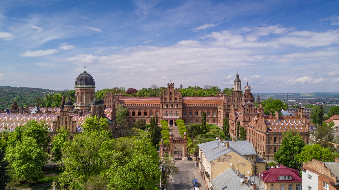 Manishkumar-Patel-Pelham-Manor-westchester-aerial-view-residence